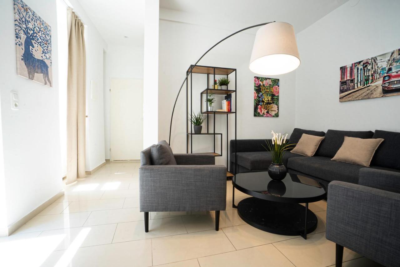 Chic Newly-Renovated Apartment Steps From Subway In Vienna'S Hernals District Екстериор снимка